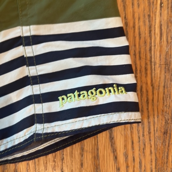 Patagonia board shorts - Picture 2 of 9